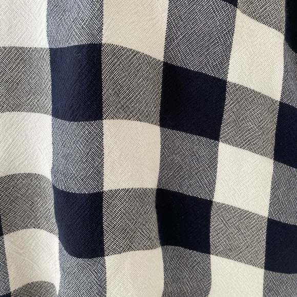 Zara Top with pocket detail size M - Picture 3 of 4